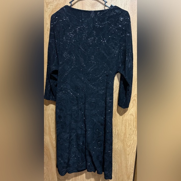 Ronni Nicole Black Sequin Dress Size 10 - Picture 2 of 2